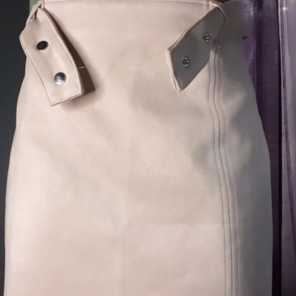Women’s pencil skirt